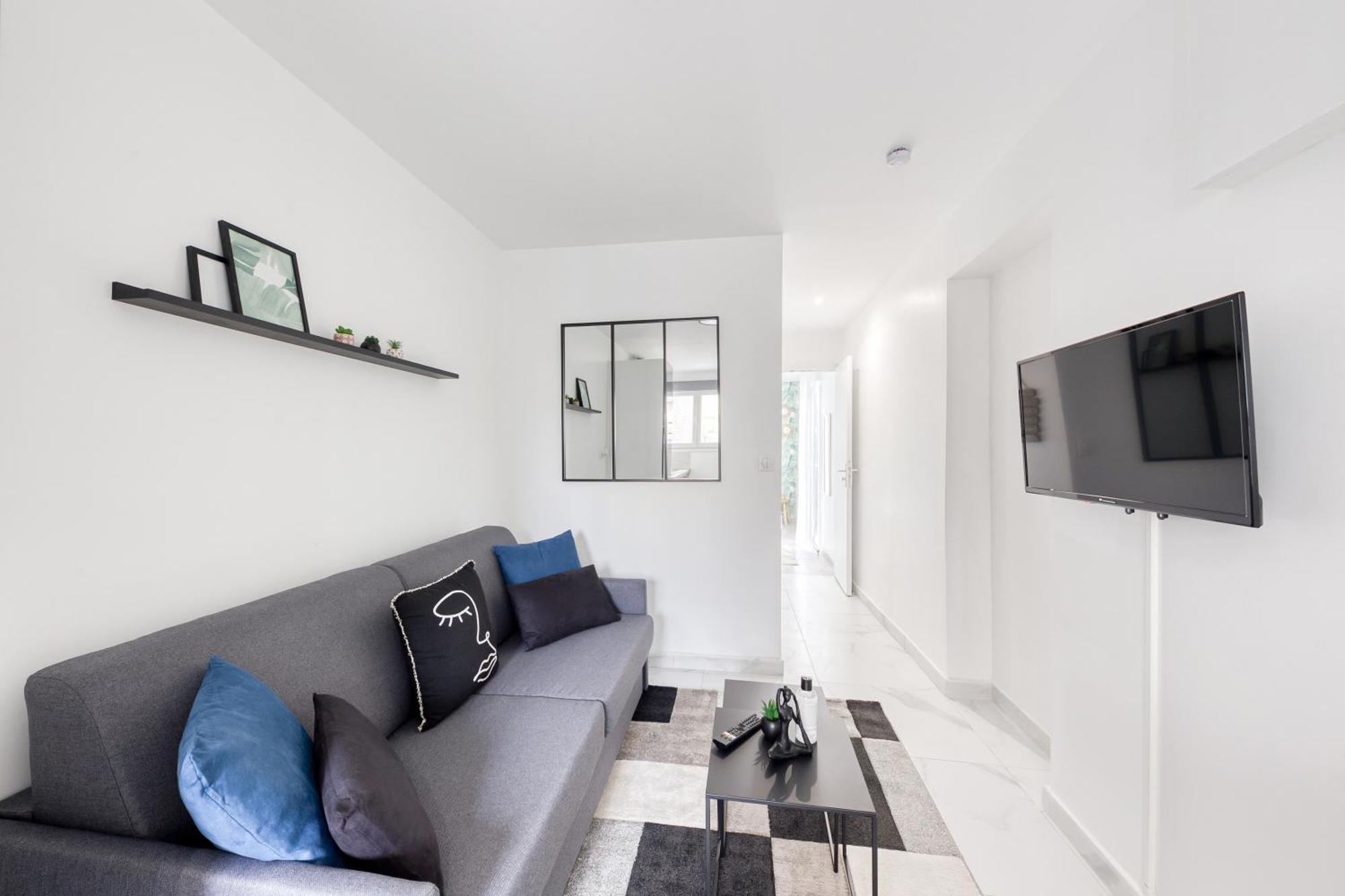 Appartement - 4 Personnes - Parking Prive - Metro 7 - Rer B La Courneuve Exterior foto